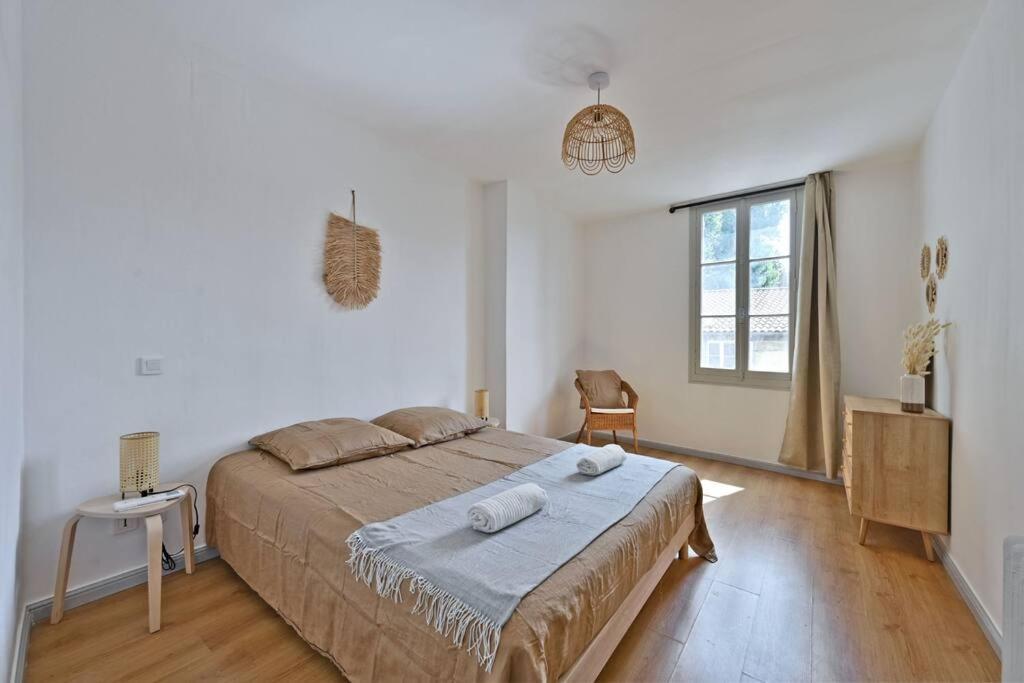 Appartement Au Coeur Des Platanes - Parking Gratuit Sous-Terrain - Clim - Balcon à Avignon Extérieur photo