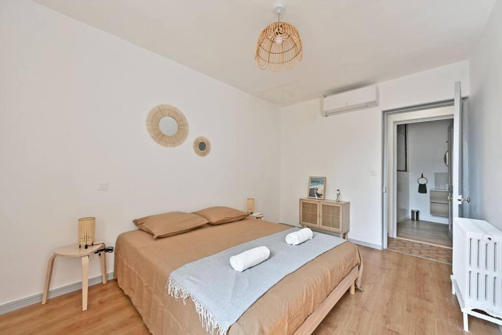 Appartement Au Coeur Des Platanes - Parking Gratuit Sous-Terrain - Clim - Balcon à Avignon Extérieur photo